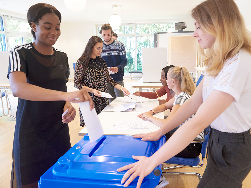 Erstwähler:innen werden zu Erstwahlprofis